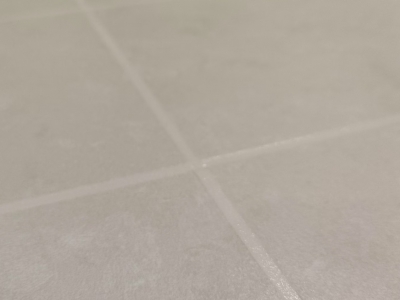 桶裝太貴？這款氫化彩砂性能不輸，還能壓平縫！